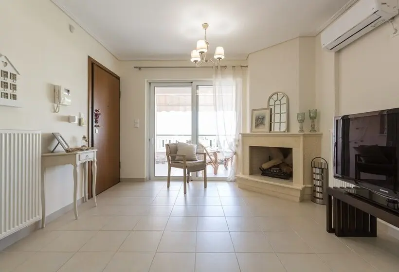 New Stylish Apartment With Sea View