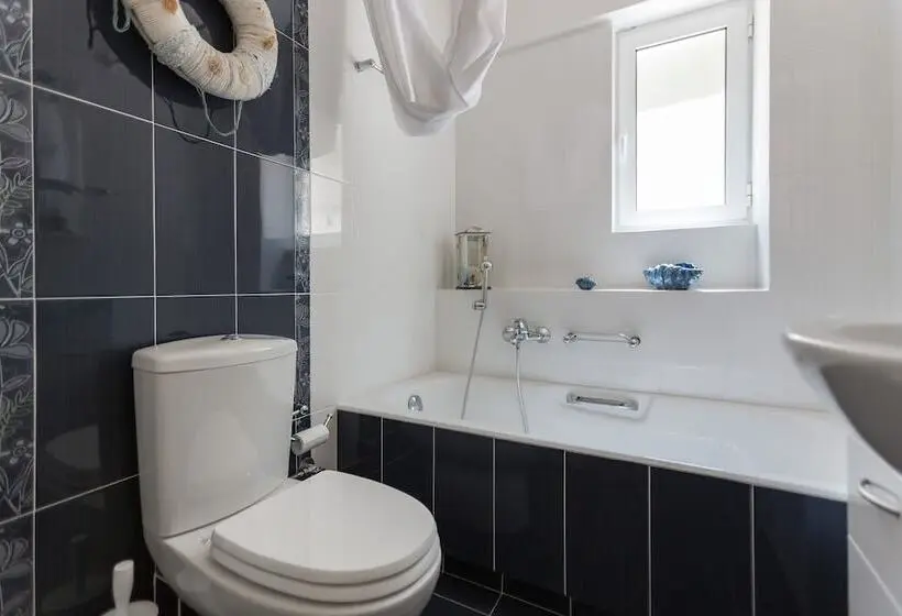 New Stylish Apartment With Sea View