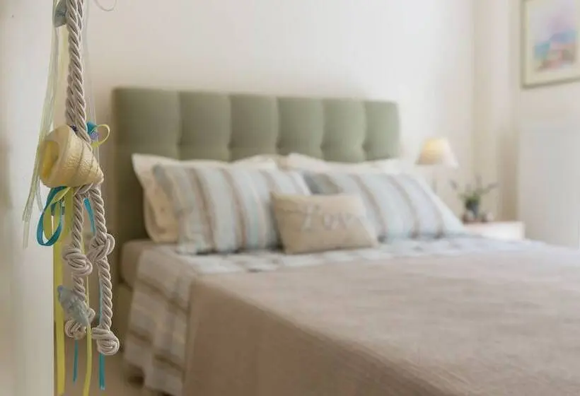 New Stylish Apartment With Sea View