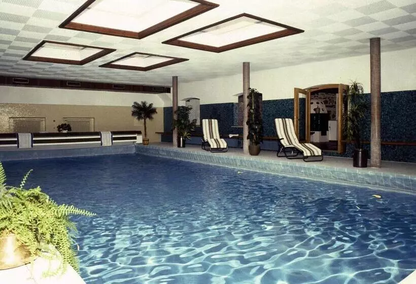 ペンション Gästehaus Pfatischer