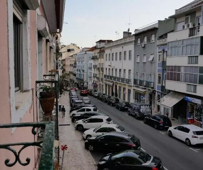 Majatalo Tt Anjos Lisbon Rooms