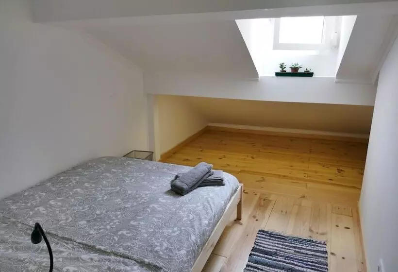 Majatalo Tt Anjos Lisbon Rooms