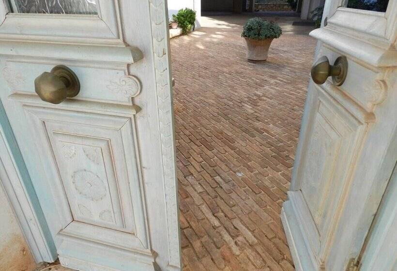 Pentari Bitsakis House