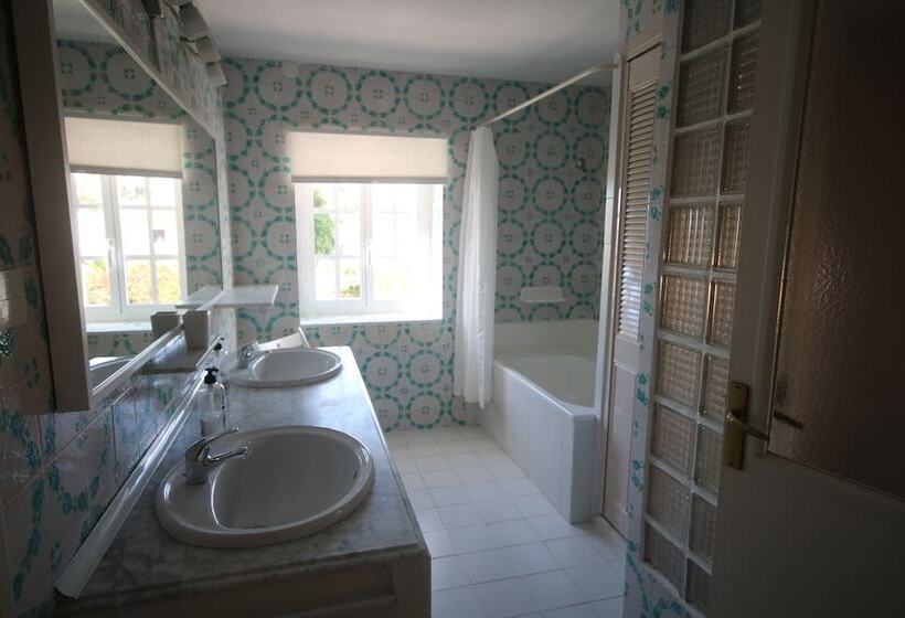 Rent&dream Villa Malaga Manila