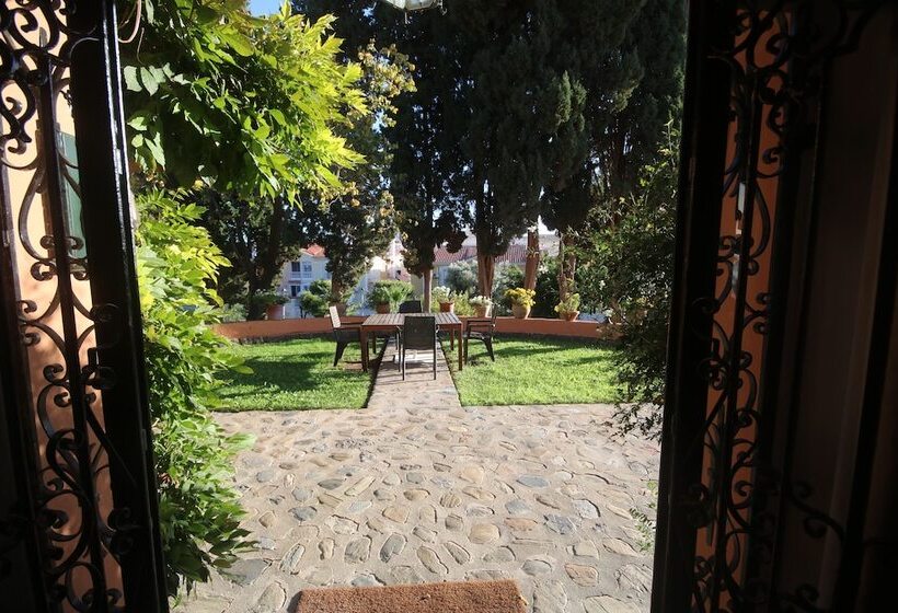 Rent&dream Villa Malaga Manila