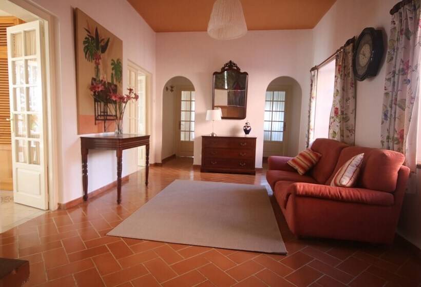 Rent&dream Villa Malaga Manila