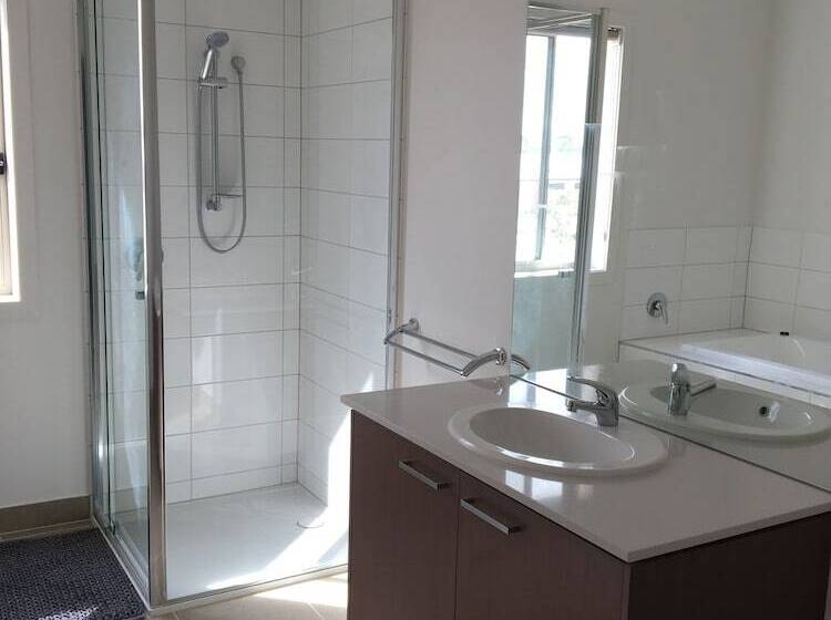 Apple House Point Cook