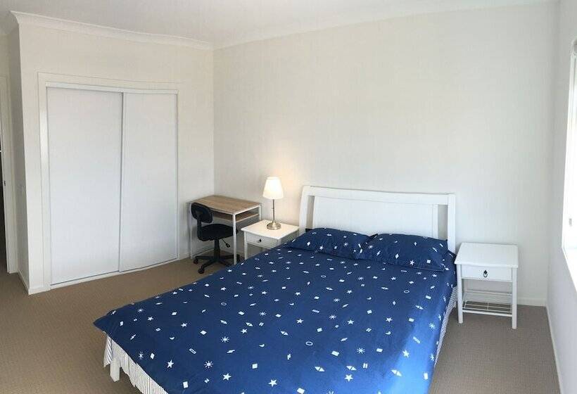 Apple House Point Cook