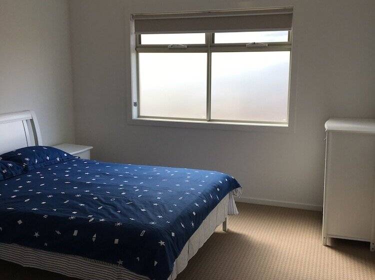 Apple House Point Cook