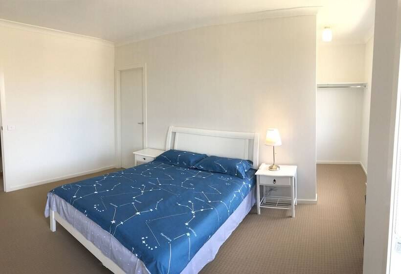 Apple House Point Cook