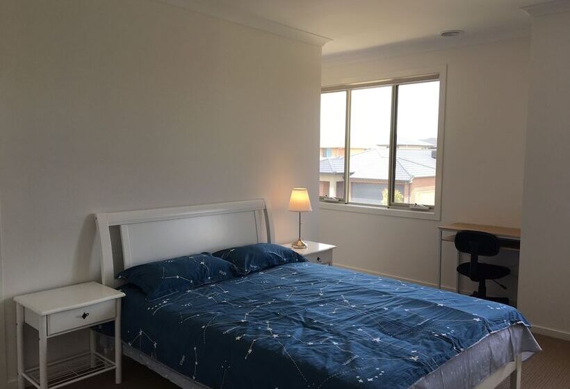 Apple House Point Cook