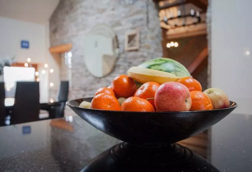 Aamiaismajoitus (B&B) Beudy Bach