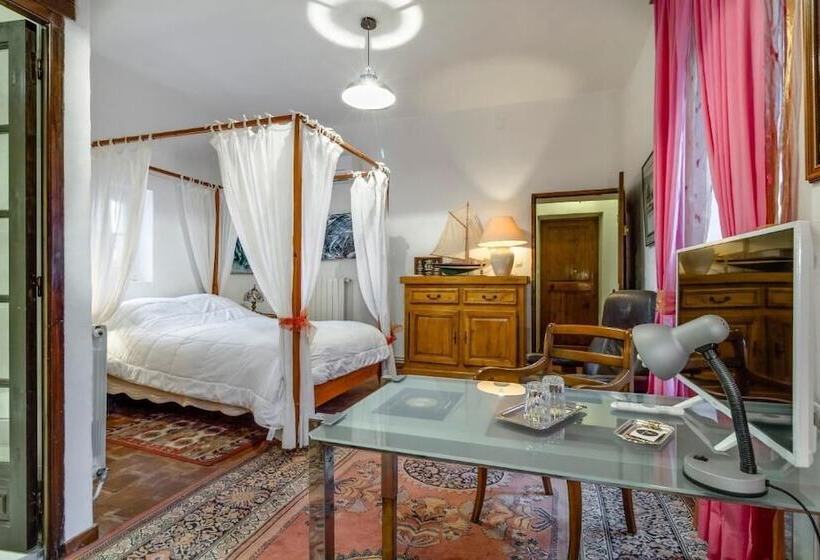 تختخواب و صبحانه Chambre D Hotes Presbytère St Symphorien