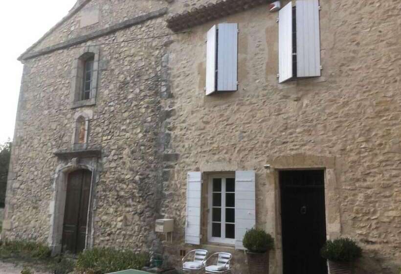 تختخواب و صبحانه Chambre D Hotes Presbytère St Symphorien