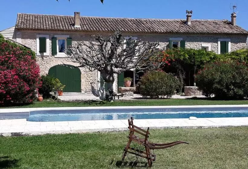 Aamiaismajoitus (B&B) Mas La Pomarede