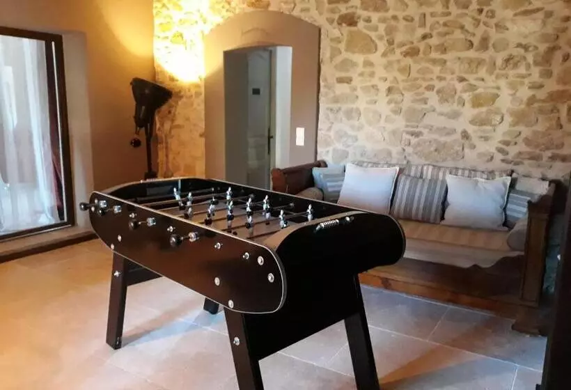 Aamiaismajoitus (B&B) Mas La Pomarede