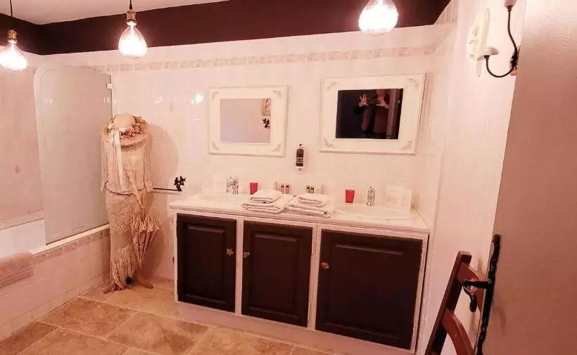 Aamiaismajoitus (B&B) Mas La Pomarede