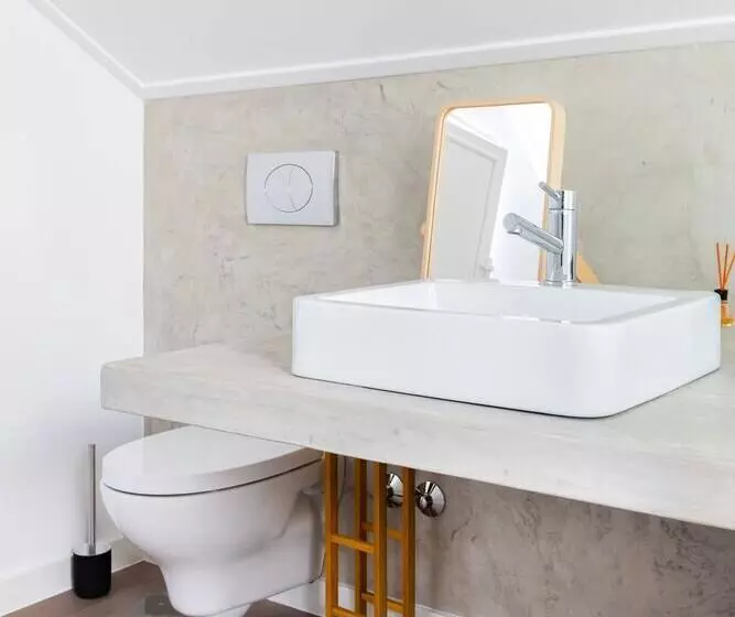 Carvoeira Surf & Family Villa