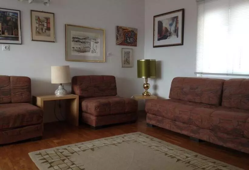 Cozy Apartment Nena In Medulin