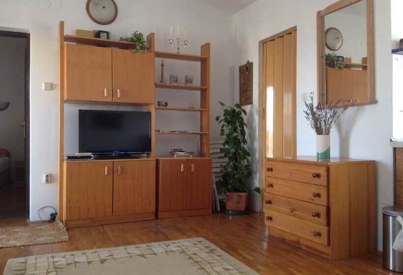 Cozy Apartment Nena In Medulin