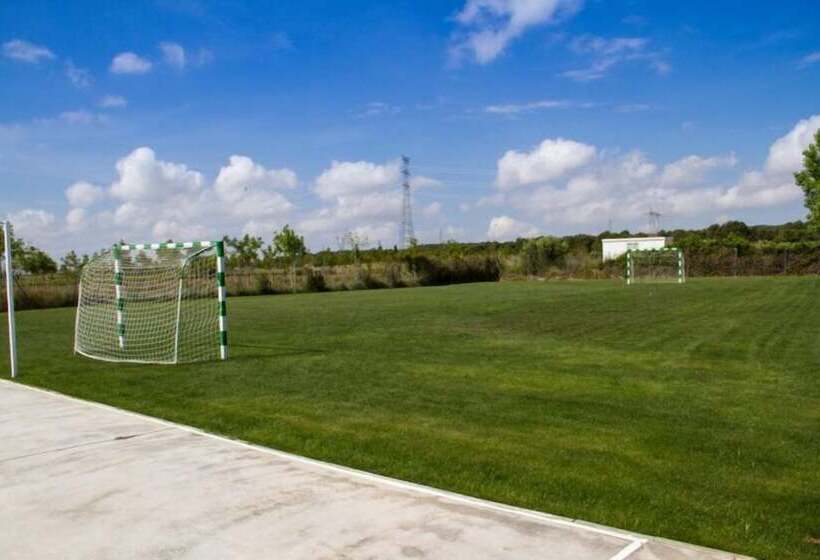 Отель Camping De Olite