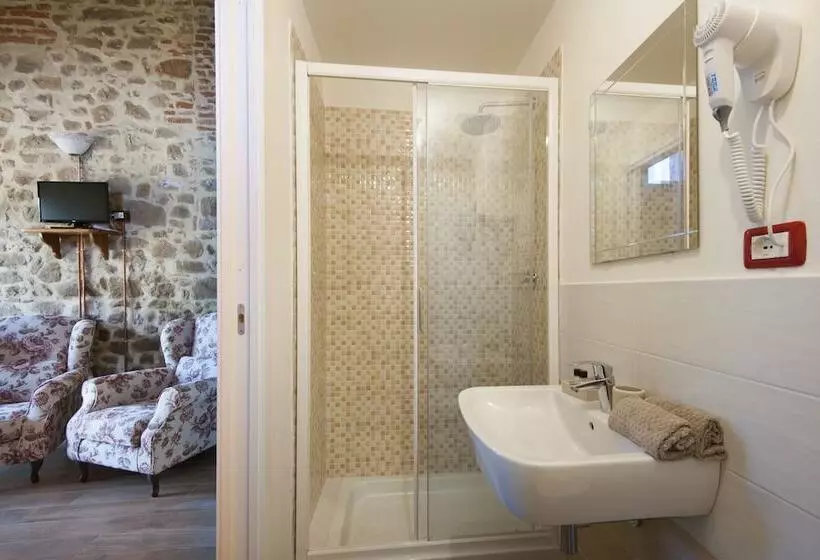 Maaseutuhotelli Agriturismo Oliviera Winery & Hiking