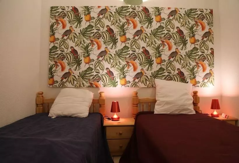 Les Pieds Dand L Eau