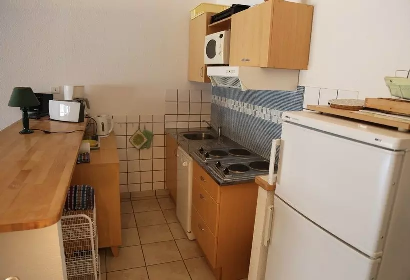 Les Pieds Dand L Eau