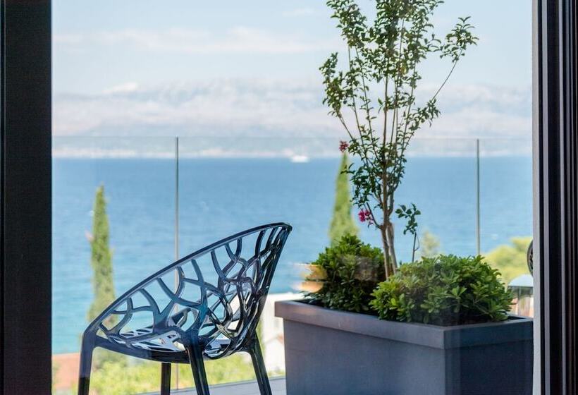 Luxury Villa Soleil With Swimming Pool