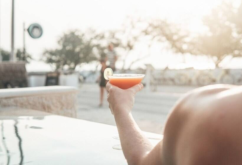 Mad Monkey Gili Trawangan Hostel