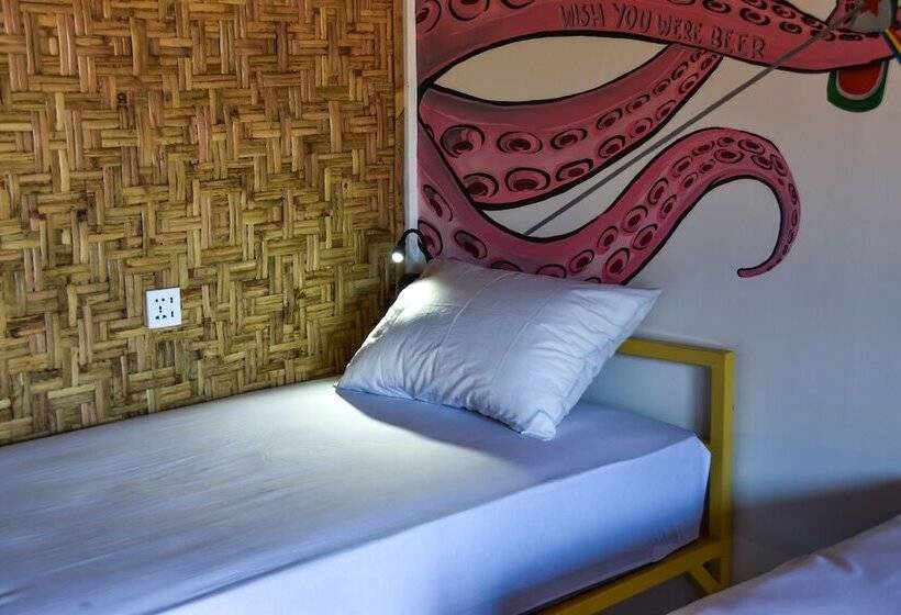 Mad Monkey Gili Trawangan Hostel