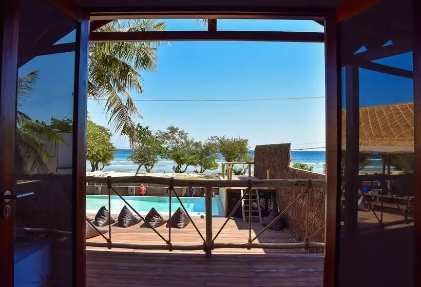 Mad Monkey Gili Trawangan Hostel