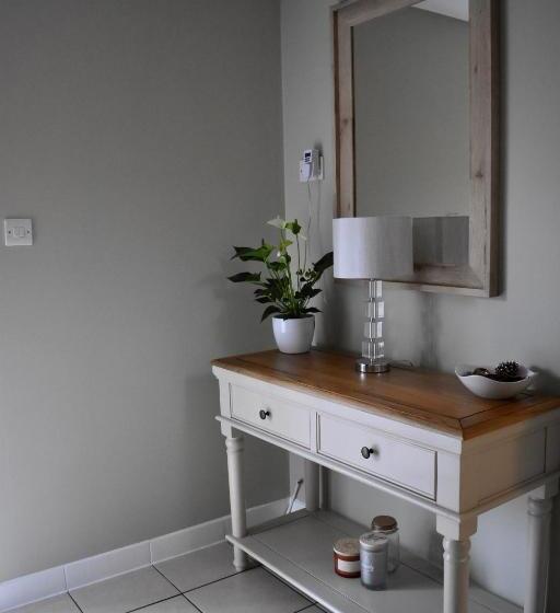 膳宿费 The Spinney