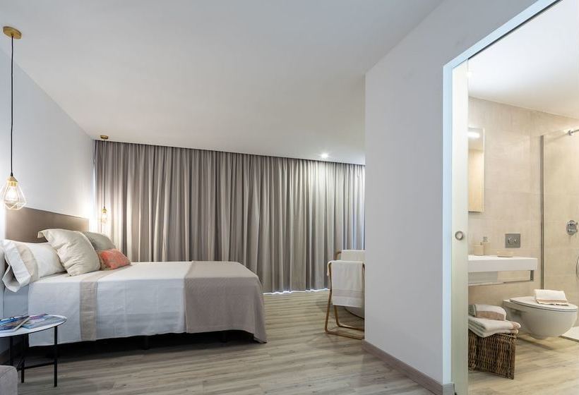 The One Luxury Apartments