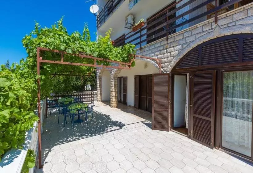 Apartments Ankica