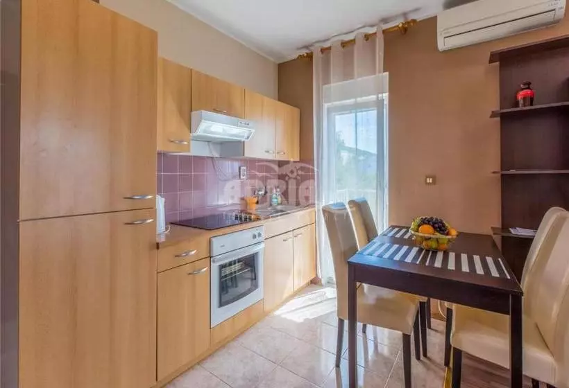 Apartments San Dramalj   Crikvenica