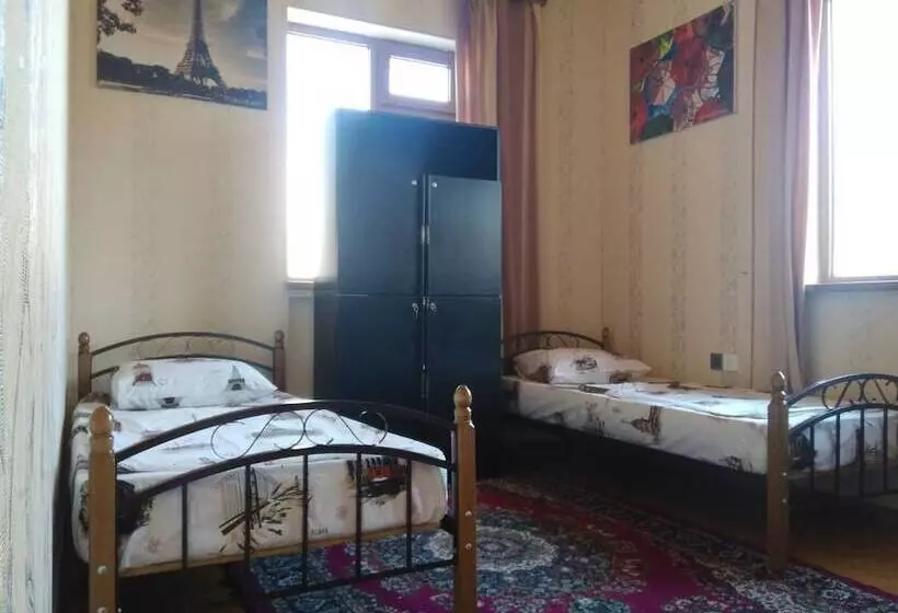 Baku Central City   Hostel