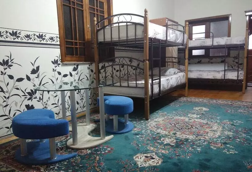 Baku Central City   Hostel