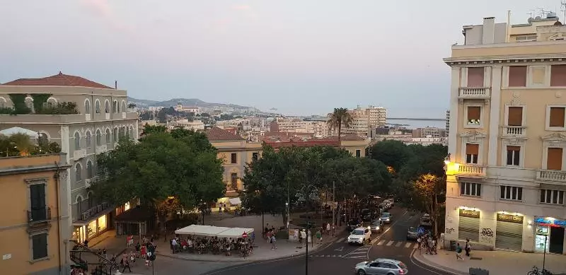 ベッドアンドブレックファースト Eva Luxurys Cagliari