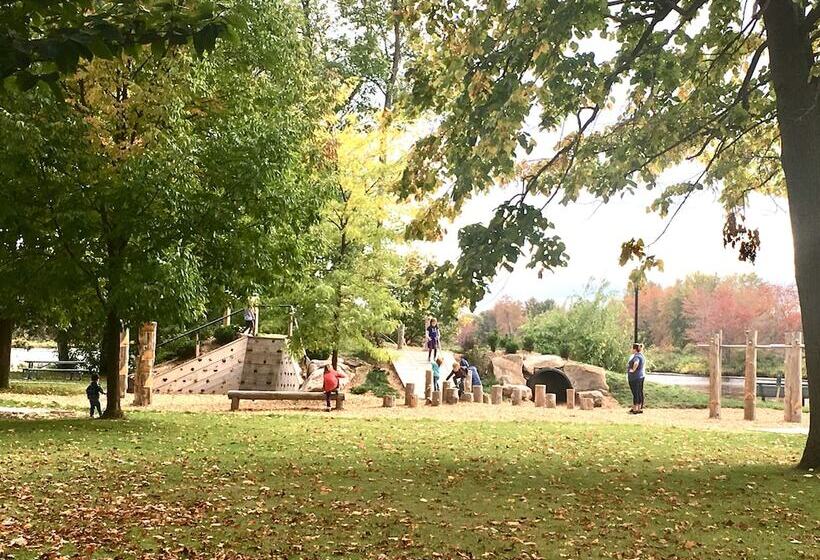 مبيت وإفطار The Cape Cod House