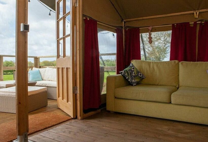 فندق Primrose Farm Holidays