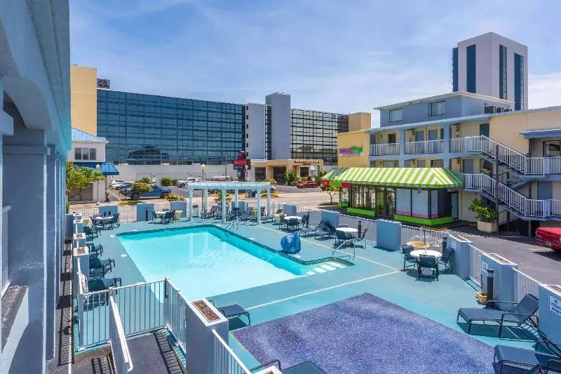 Hotelli Ramada By Wyndham Virginia Beach