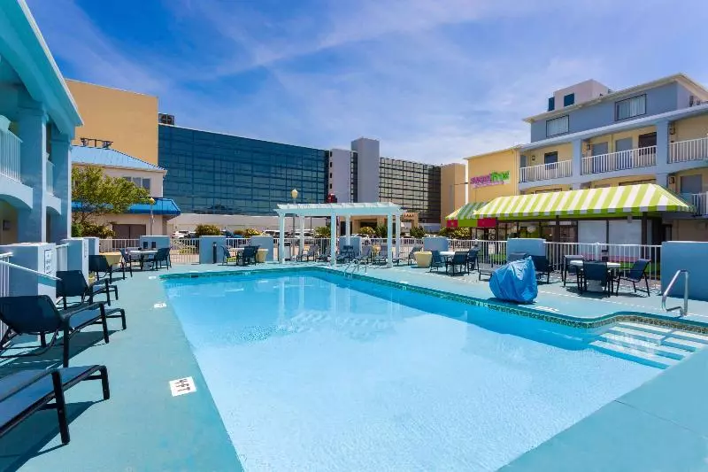 Hotelli Ramada By Wyndham Virginia Beach