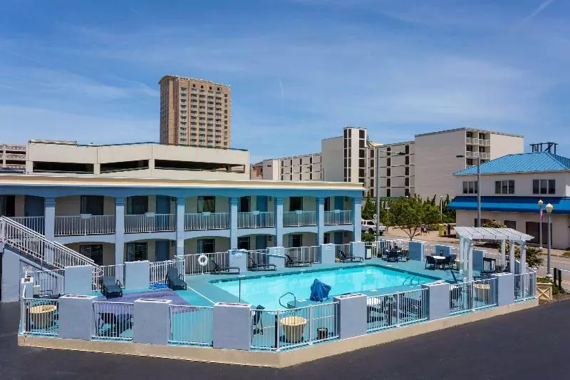 Hotelli Ramada By Wyndham Virginia Beach