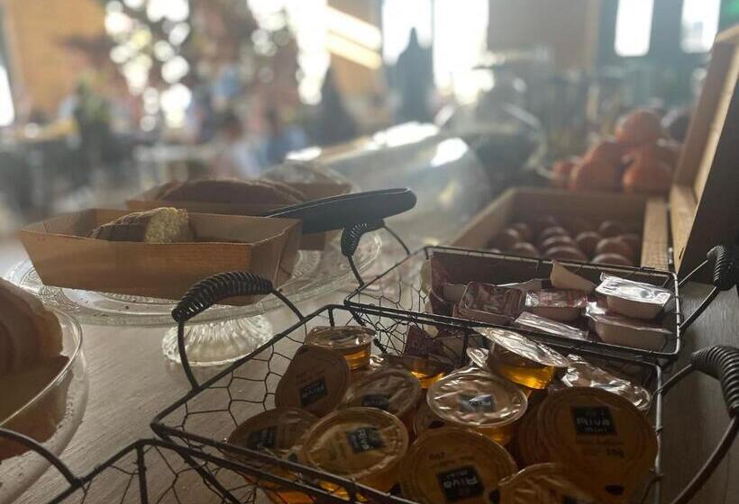 Iconic Athens Hostel