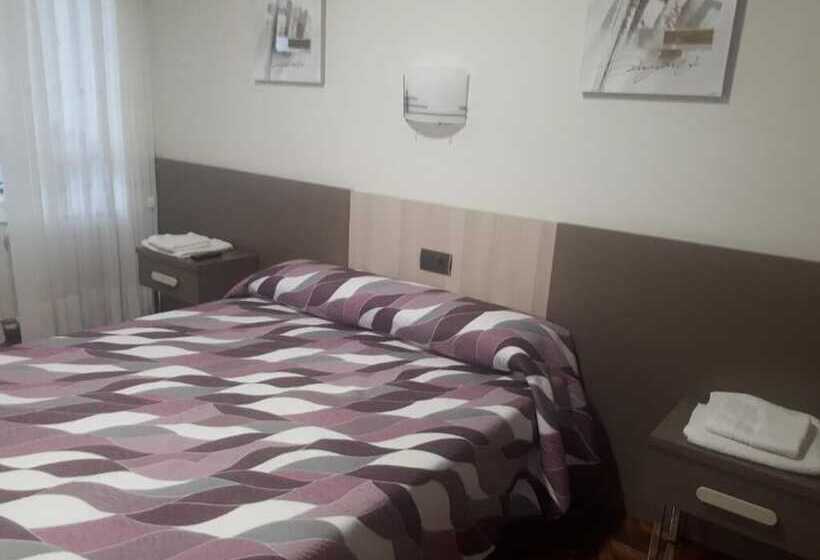 پانسیون Habitaciones Javier