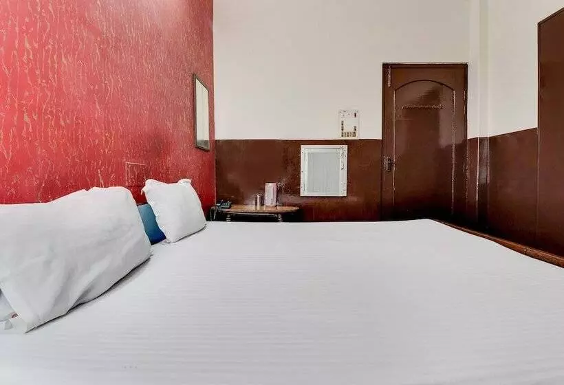 Spot On 40076 Hotel Sunny