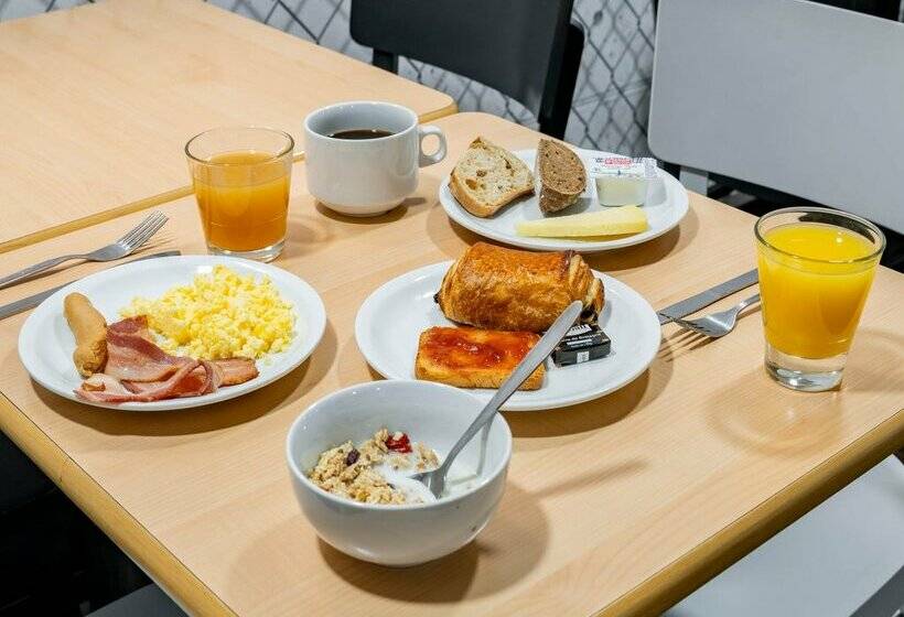 B&B HOTEL Valenciennes Sud