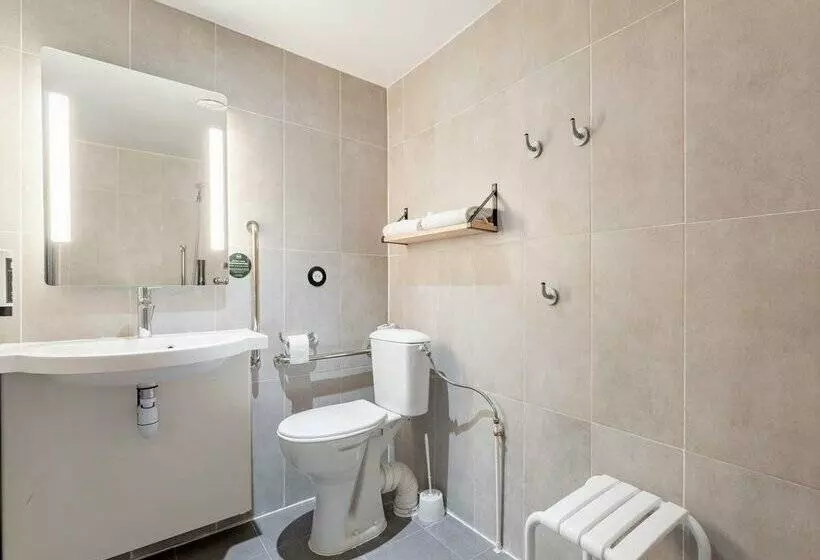 B&B HOTEL Valenciennes Sud