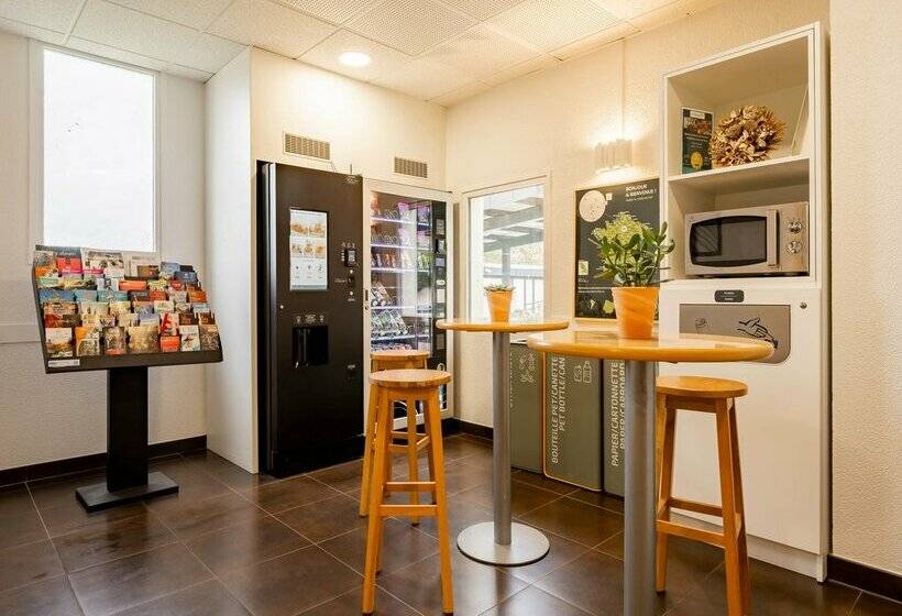 B&B HOTEL Valenciennes Sud